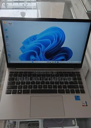 New Laptop HP Stream Notebook 16GB Intel Core i5 SSD 1T