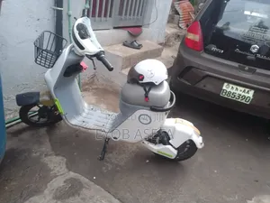 CFMoto 300SS 2025 White