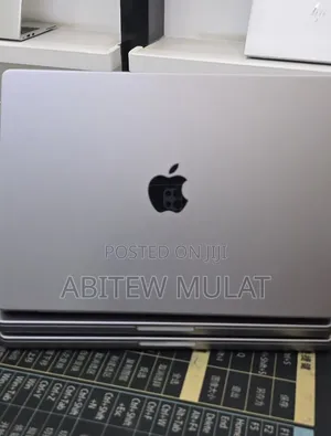 New Laptop Apple MacBook Pro 2021 M1 32GB Apple M1 Pro SSD 512GB