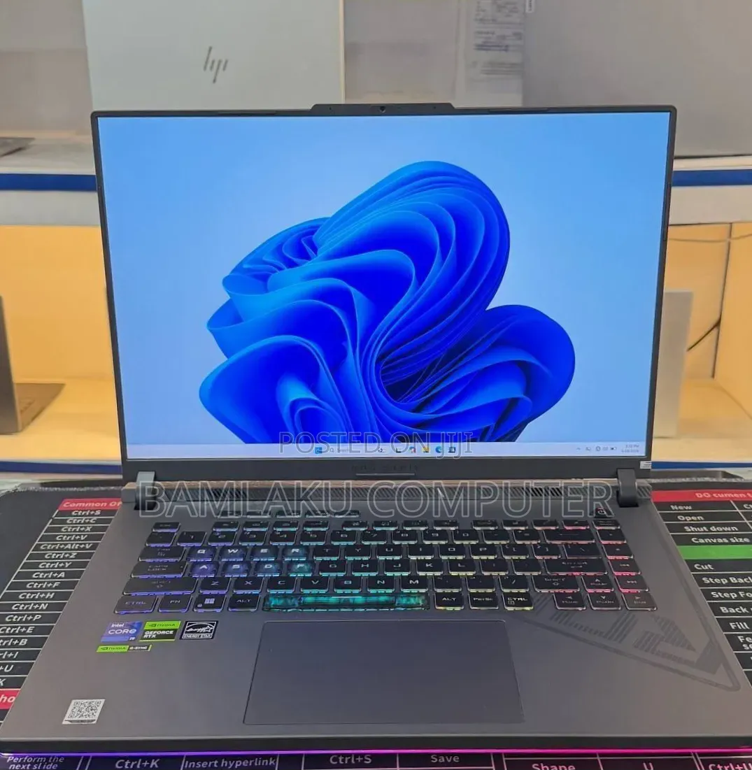 New Laptop Asus ROG Strix G16 G614 16GB Intel Core i9 SSD 1T