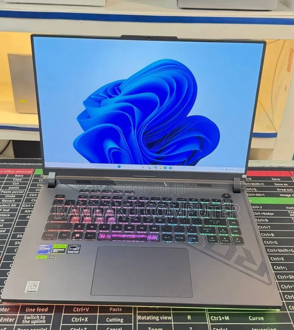 New Laptop Asus ROG Strix G16 G614 16GB Intel Core i9 SSD 1T