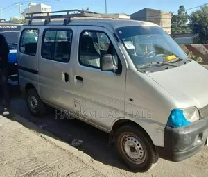 Suzuki Eeco 2024 White
