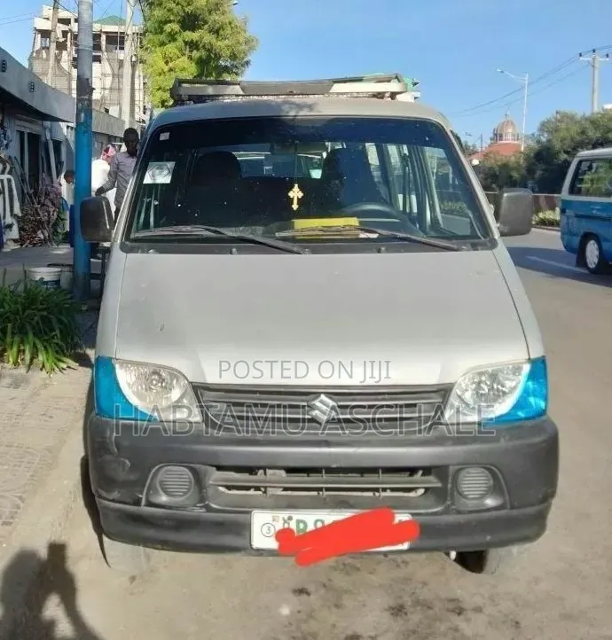 Suzuki Eeco 2024 White