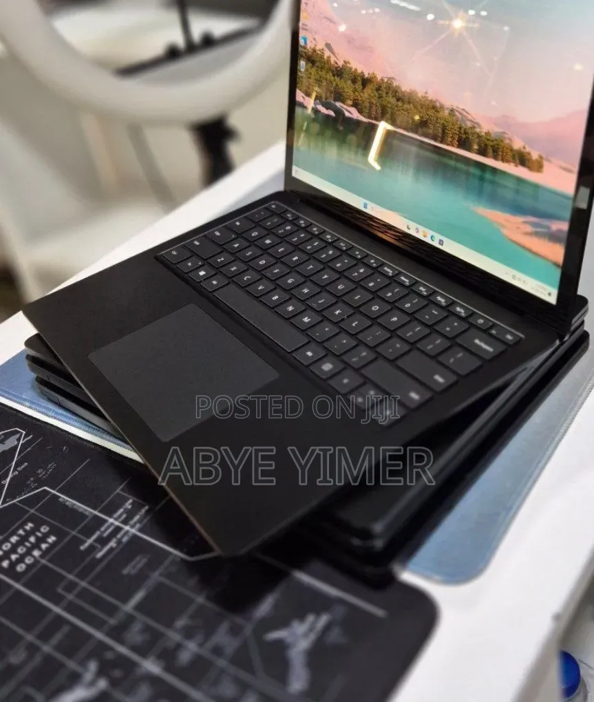 New Laptop Microsoft Surface Laptop 4 16GB Intel Core i5 SSD 256GB