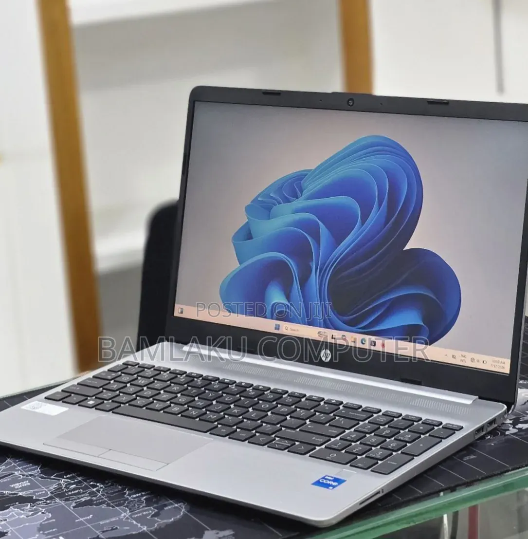 New Laptop HP Stream Notebook 8GB Intel Core i5 SSD 512GB
