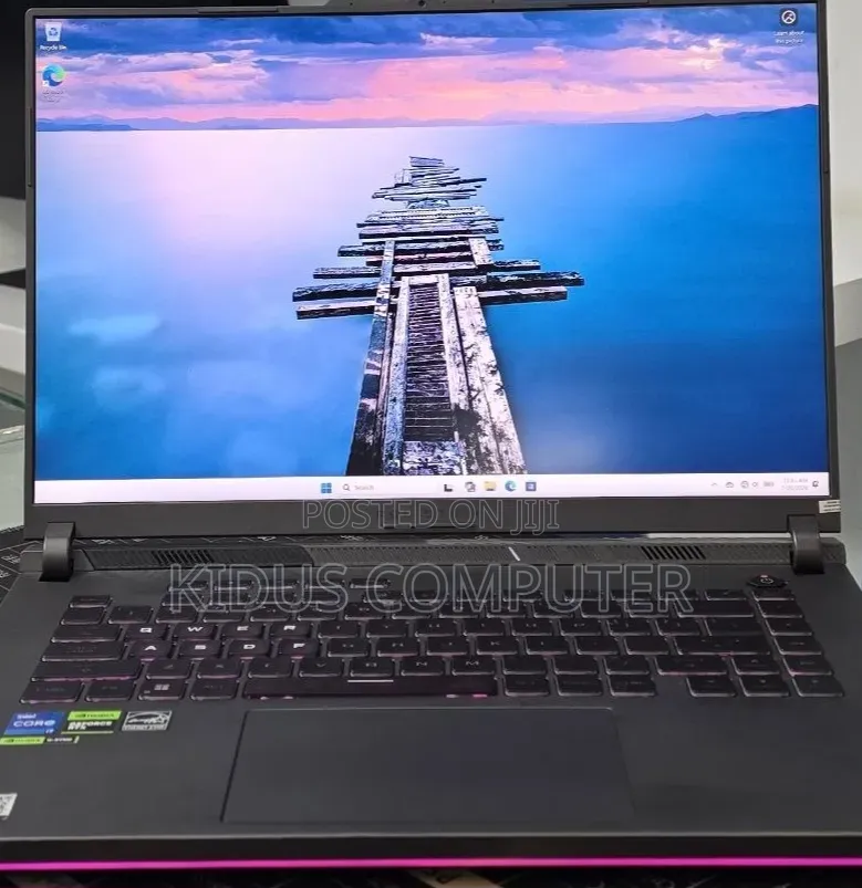 New Laptop Asus ROG Strix G16 G614 16GB Intel Core i7 SSD 1T