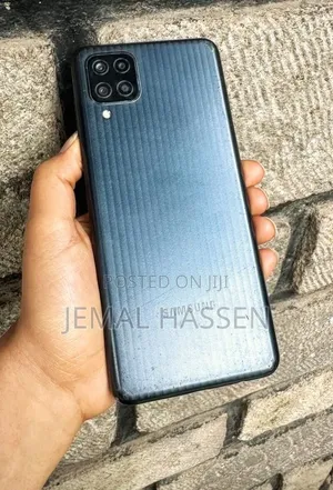 Samsung Galaxy M12 64 GB Silver