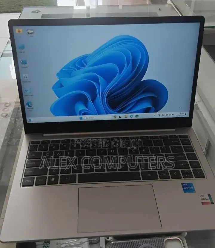 New Laptop HP Stream Notebook 16GB Intel Core i5 SSD 1T