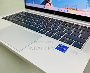 New Laptop HP EliteBook 830 G8 16GB Intel Core i5 SSD 512GB