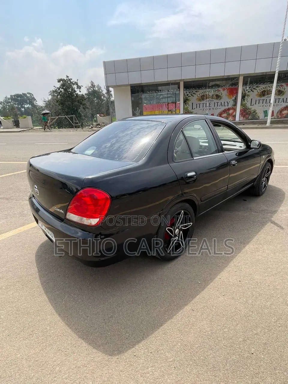 Nissan Sunny 2010 Black