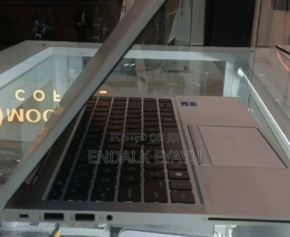 New Laptop HP EliteBook 840 G8 16GB Intel Core i5 SSD 512GB