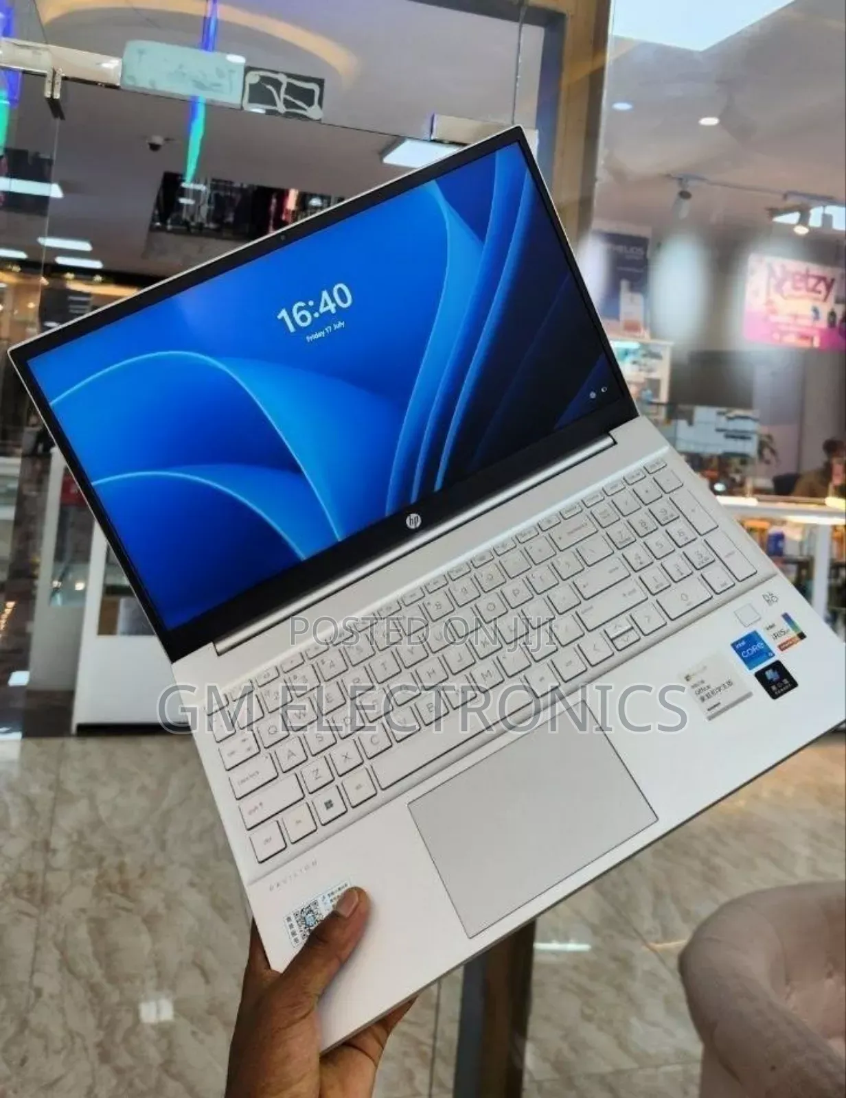 New Laptop HP Pavilion 15 16GB Intel Core i5 SSD 1T