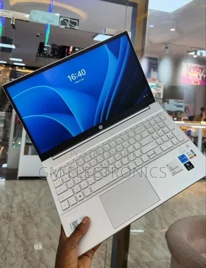 New Laptop HP Pavilion 15 16GB Intel Core i5 SSD 1T