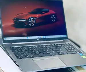 New Laptop HP ZBook Studio 16GB Intel Core i7 SSD 512GB
