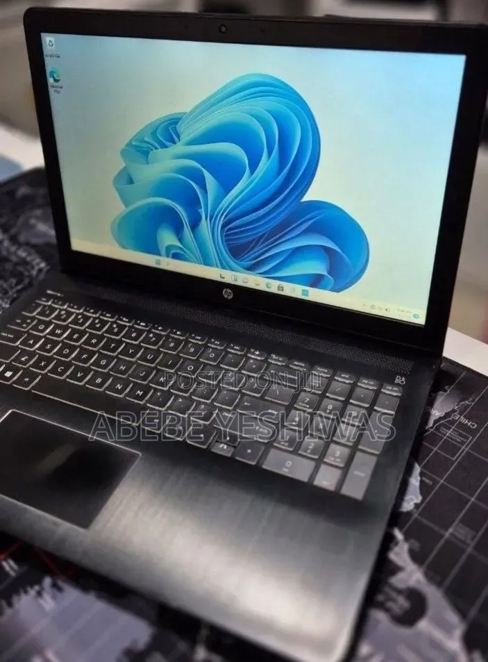 New Laptop HP Pavilion 15 8GB Intel Core i7 SSD 256GB