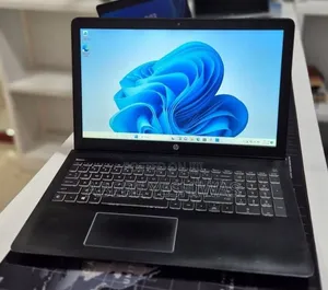 New Laptop HP Pavilion 15 8GB Intel Core i7 SSD 256GB