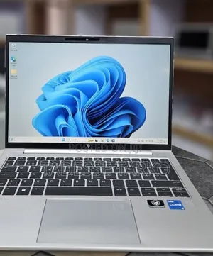 New Laptop HP EliteBook 830 G9 16GB Intel Core i5 SSD 512GB