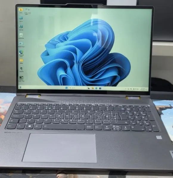 New Laptop Lenovo 16GB AMD Ryzen 7 SSD 512GB