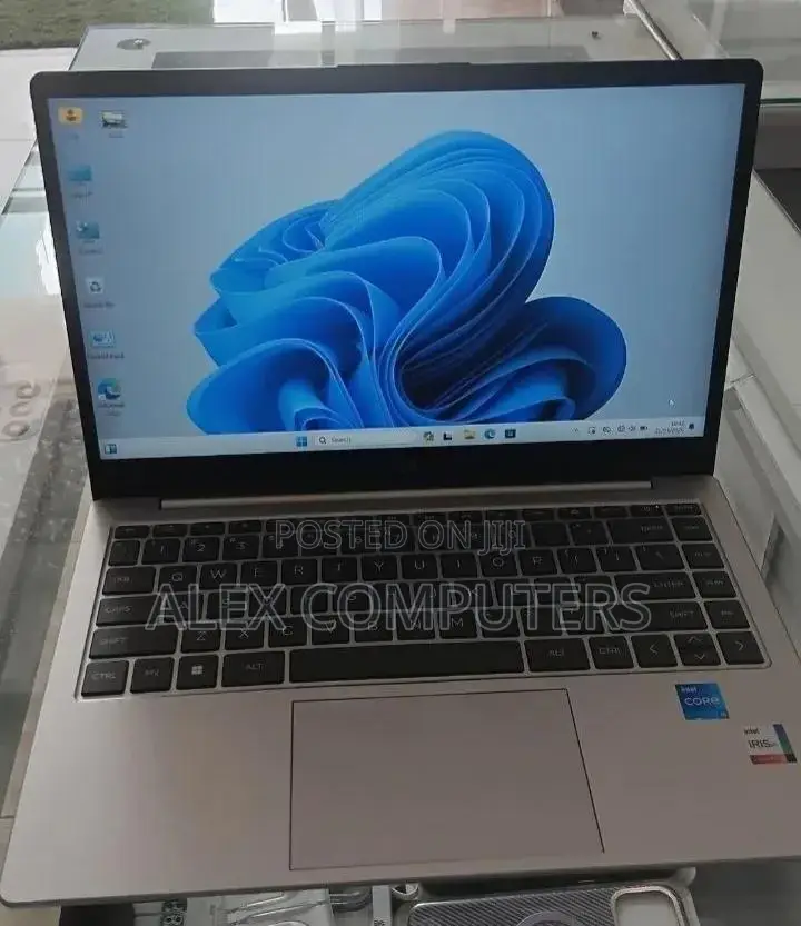 New Laptop HP Stream Notebook 16GB Intel Core i5 SSD 1T