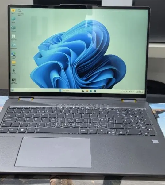 New Laptop Lenovo 16GB AMD Ryzen 7 SSD 512GB