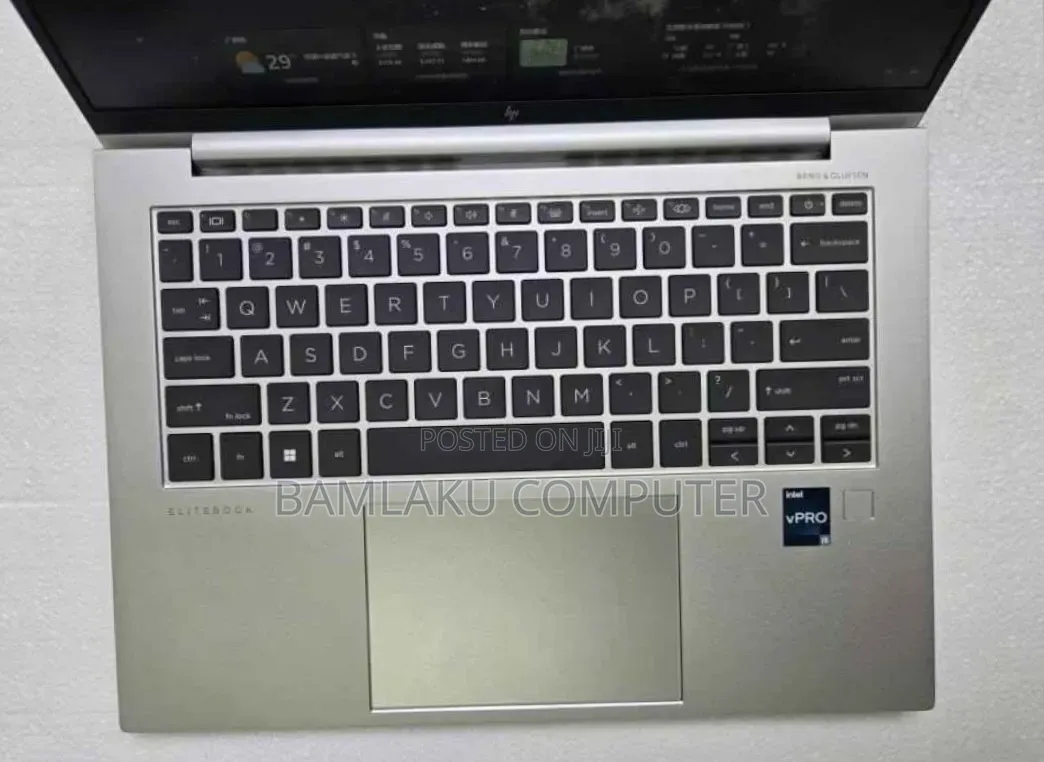 New Laptop HP EliteBook 830 G9 16GB Intel Core i5 SSD 512GB