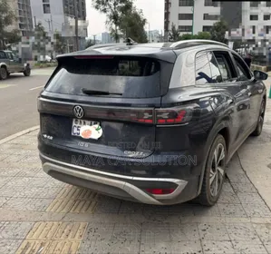 Volkswagen ID.6 2022