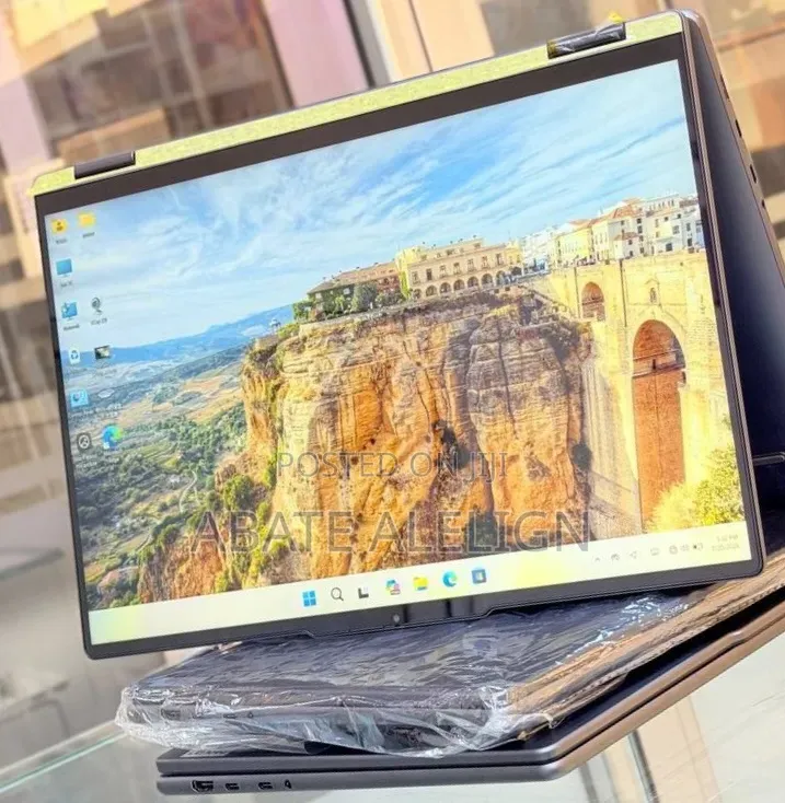 New Laptop Lenovo Yoga C930 16GB Intel Core Ultra 7 SSD 512GB