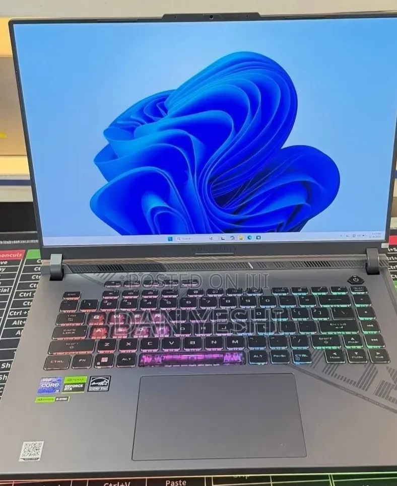 New Laptop Asus ROG Strix G16 G614 16GB Intel Core i9 SSD 1T