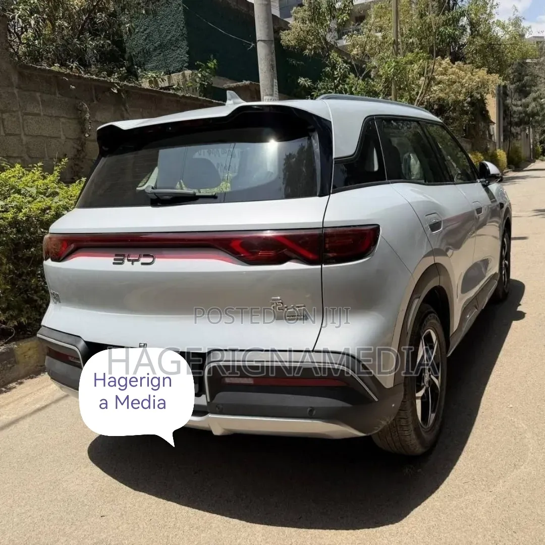 BYD Yuan Up 2025 Ivory