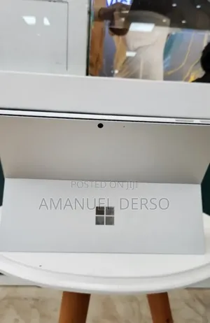 New Laptop Microsoft Surface Pro 9 16GB Intel Core i7 SSD 512GB