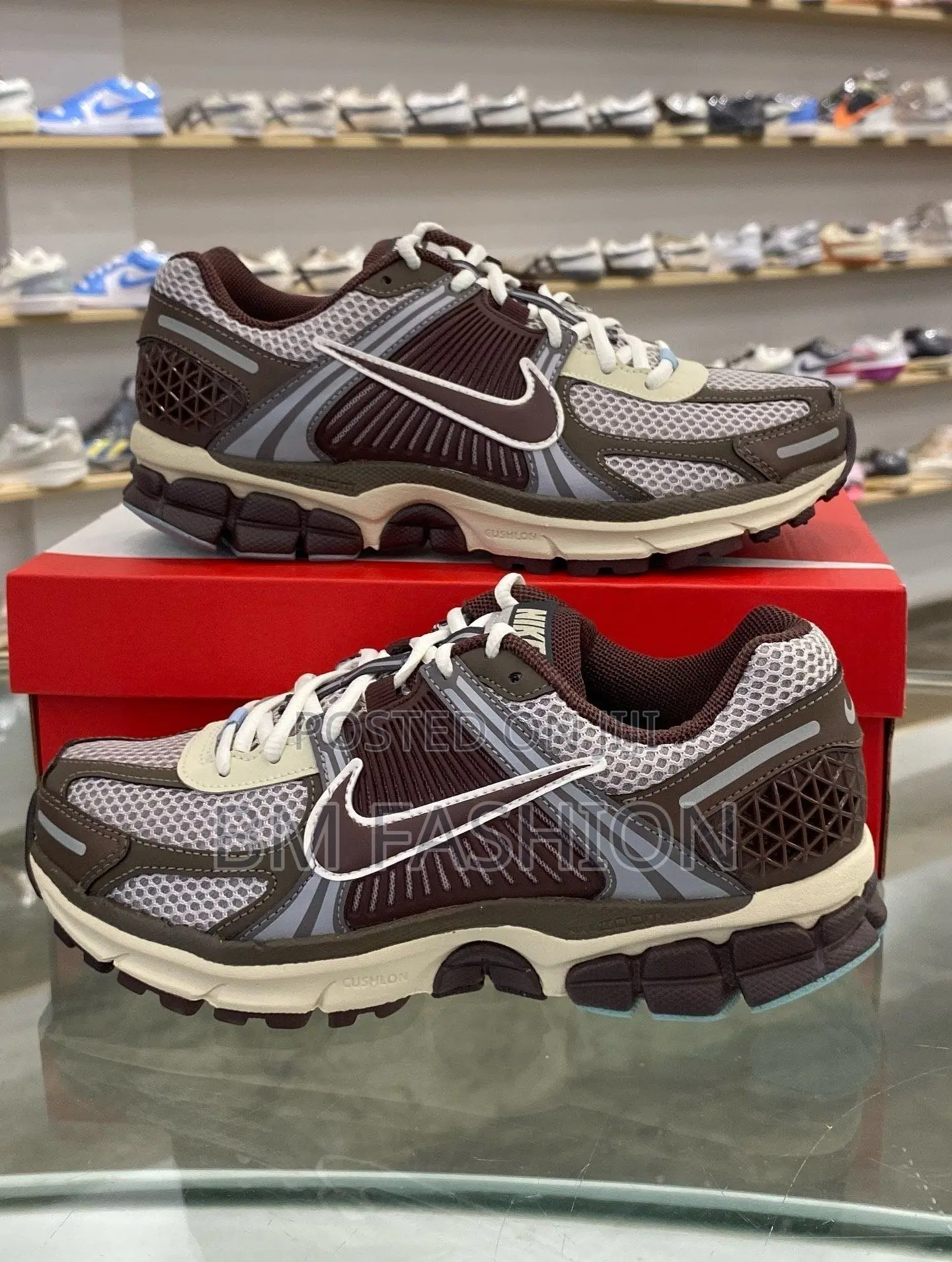 Nike Vomero With Many Colors