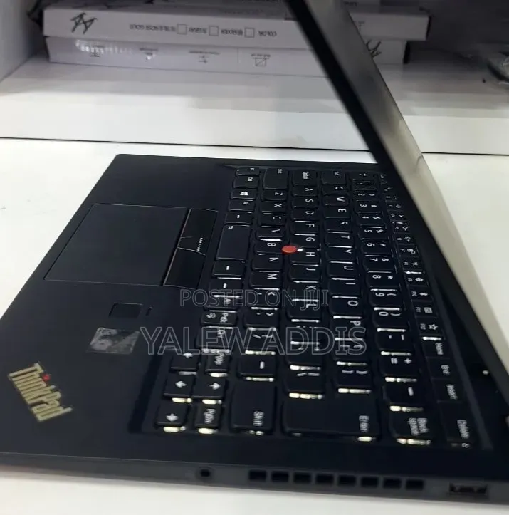 New Laptop Lenovo ThinkPad X1 Carbon 8GB Intel Core i5 SSD 512GB