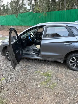 BYD E2 43 kWh 94 hp FWD 2025 Gray