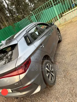 BYD E2 43 kWh 94 hp FWD 2025 Gray