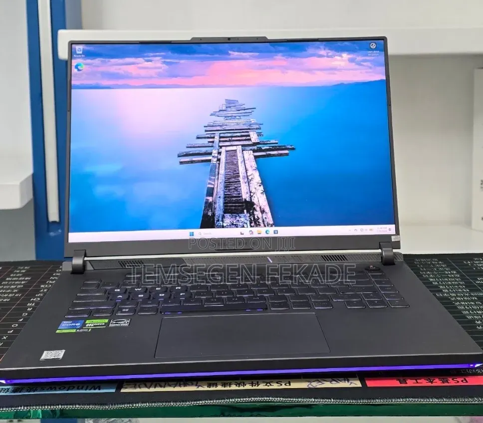 New Laptop Asus ROG Strix G16 G614 16GB Intel Core i7 SSD 1T