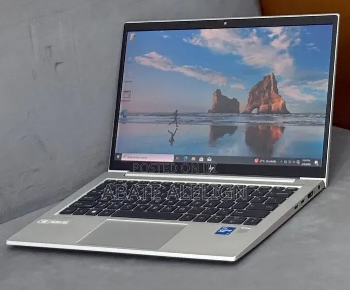 New Laptop HP EliteBook 830 G8 16GB Intel Core i5 SSD 512GB