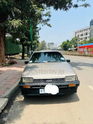 Toyota Corolla 1986 Gray