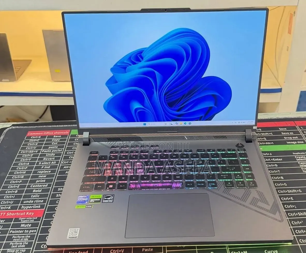 New Laptop Asus ROG Strix G16 G614 16GB Intel Core i9 SSD 1T
