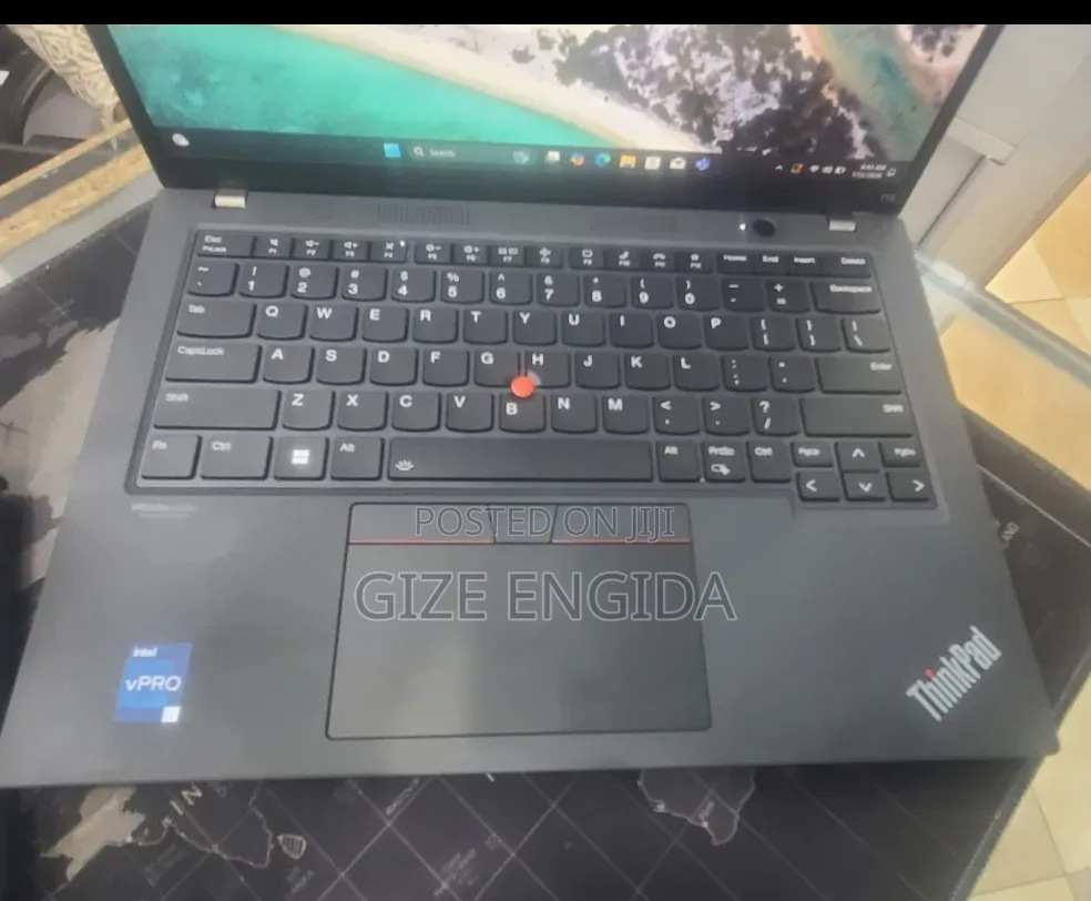New Laptop Lenovo ThinkPad T14s G4 16GB Intel Core i7 SSD 512GB