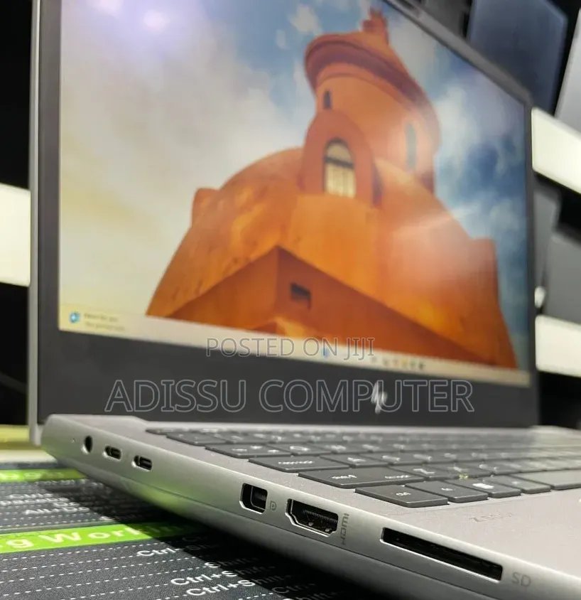New Laptop HP ZBook 15 32GB Intel Core i9 SSD 512GB