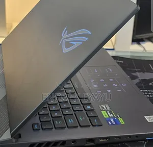 New Laptop Asus ROG Strix G15 16GB Intel Core i9 SSD 1T