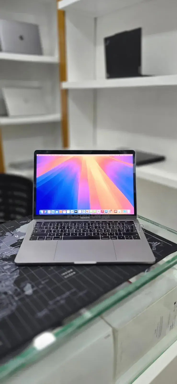 New Laptop Apple MacBook Pro 2019 16GB Intel Core i7 SSD 256GB
