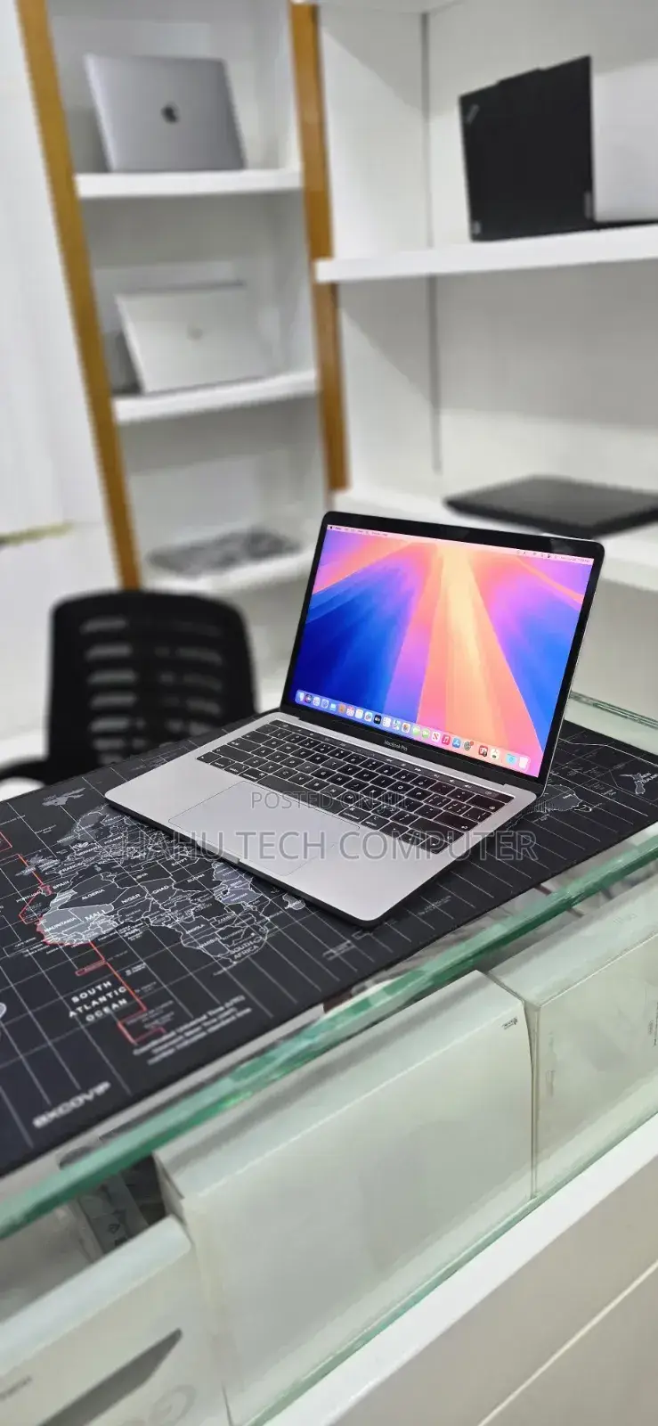 New Laptop Apple MacBook Pro 2019 16GB Intel Core i7 SSD 256GB