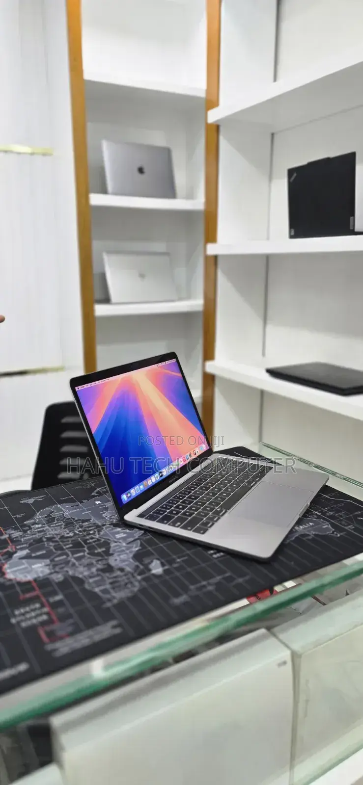 New Laptop Apple MacBook Pro 2019 16GB Intel Core i7 SSD 256GB