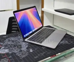 New Laptop Apple MacBook Pro 2019 16GB Intel Core i7 SSD 256GB