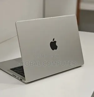 New Laptop Apple MacBook Pro 2024 M4 16GB Apple M4 SSD 1T