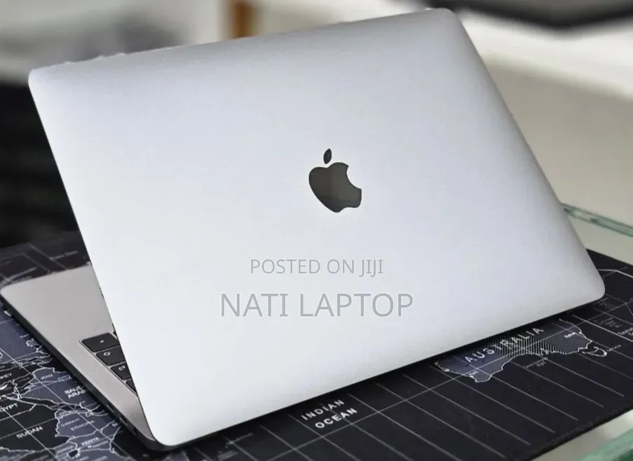 New Laptop Apple MacBook Pro 2019 16GB Intel Core i7 SSD 256GB