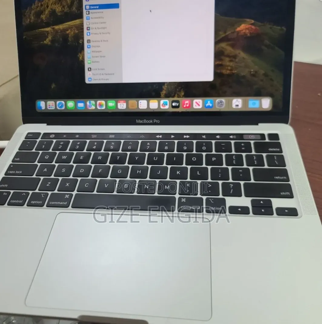 New Laptop Apple MacBook Pro 2021 M1 16GB Apple M1 Max SSD 256GB
