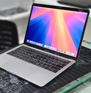 Laptop Apple MacBook Pro 2019 16GB Intel Core i7 SSD 256GB