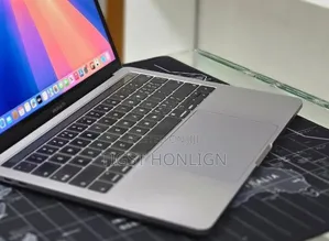 Laptop Apple MacBook Pro 2019 16GB Intel Core i7 SSD 256GB